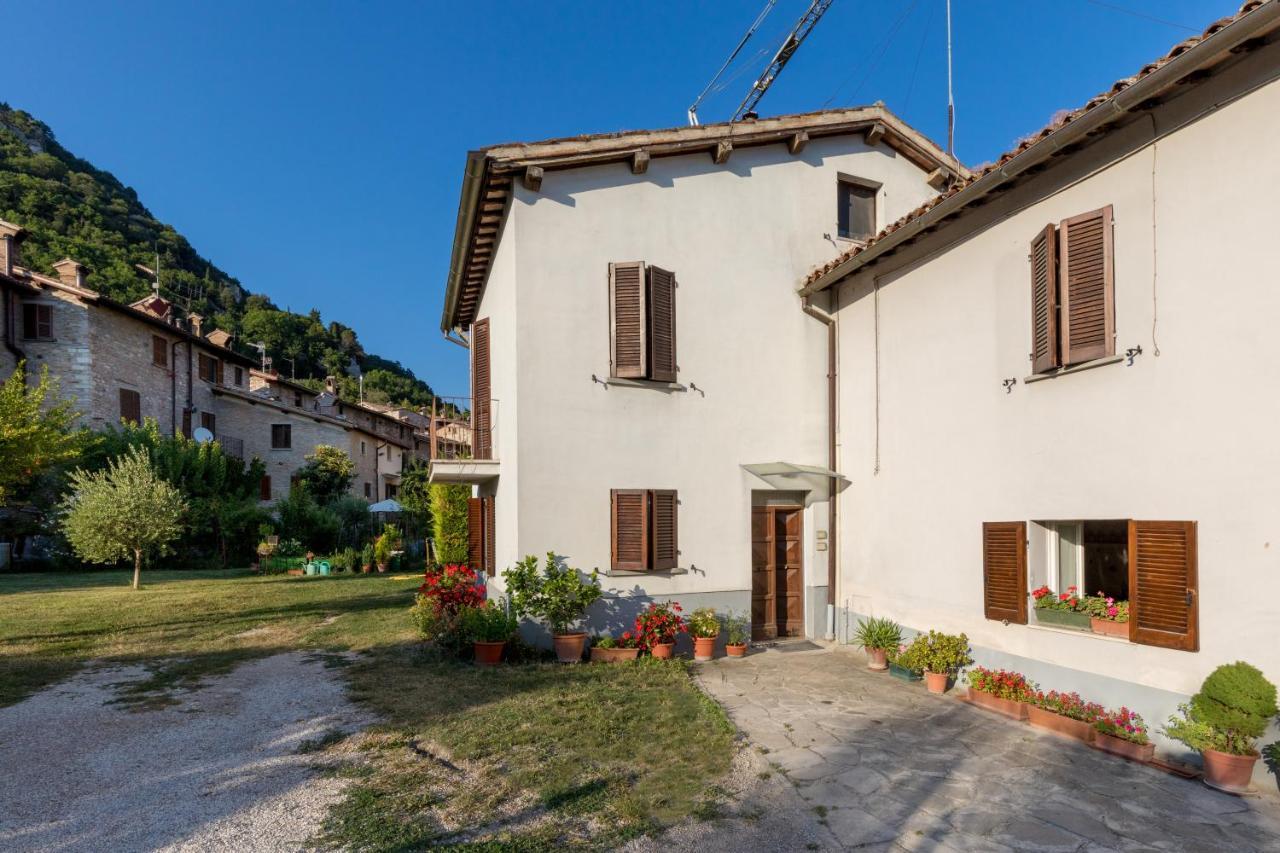 Borgo Santa Lucia Apartment With Private Parking & Garden Gubbio Exterior foto